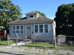 9 Johnson St, Worcester, MA 01604