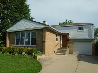 8219 N Ozark Ave, Niles, IL 60714