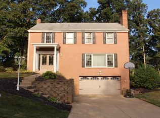 9051 Meadow Oaks Dr, Allison Park, PA 15101