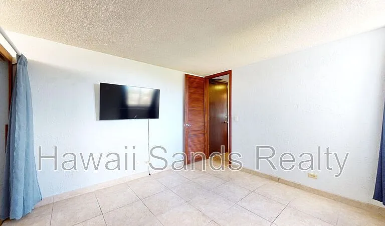 2611 Ala Wai Blvd #801 — Photo 17