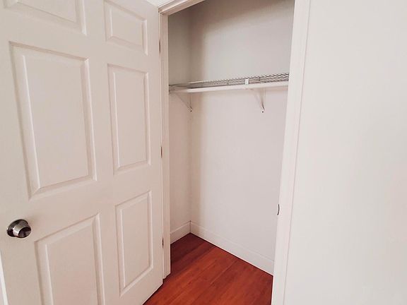 2nd image of 1032 Wood St #4