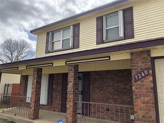 2nd image of 7240 Pinebrook Dr