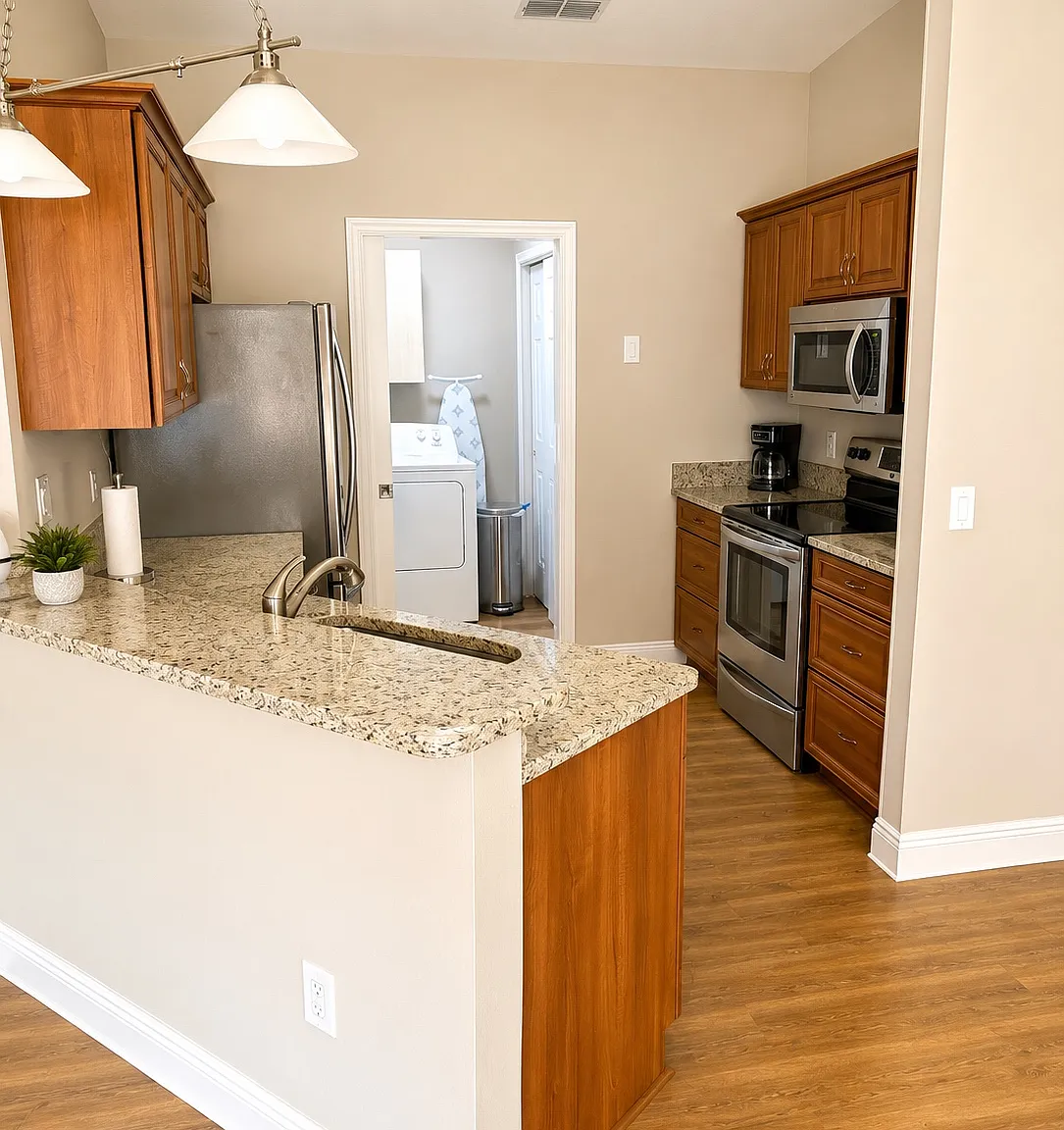 484 Hildalgo Dr — Photo 2