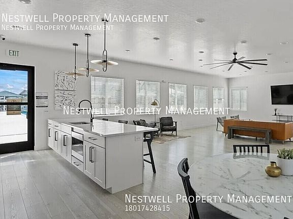 5th image of 279 N Pier Ln