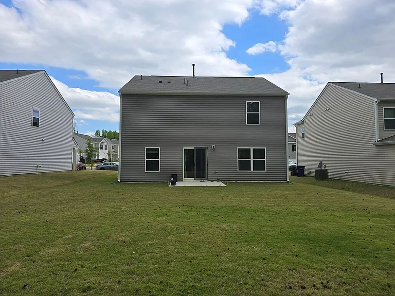 266 Palm Dr — Photo 16
