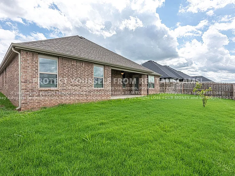 4358 W Barhem Dr — Photo 16