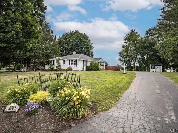 206 Stroud St, Canastota, NY 13032