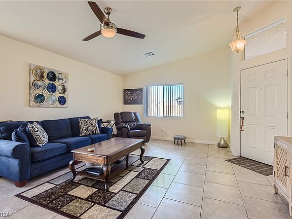 4th image of 4513 Colonial Canyon St