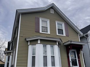 70 Dover St APT 2, Manchester, NH 03102