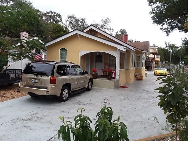 1st image of 801 E Giddens Ave