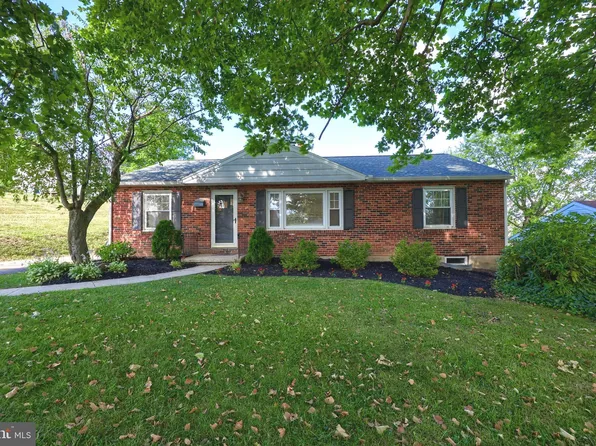 1274 Hill St, York, PA 17403
