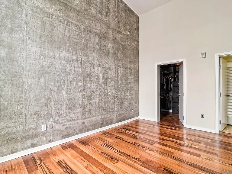 800 The Mark Ln #202 — Photo 15