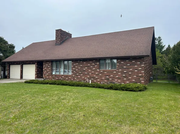 163 Island View Dr, Alpena, MI 49707
