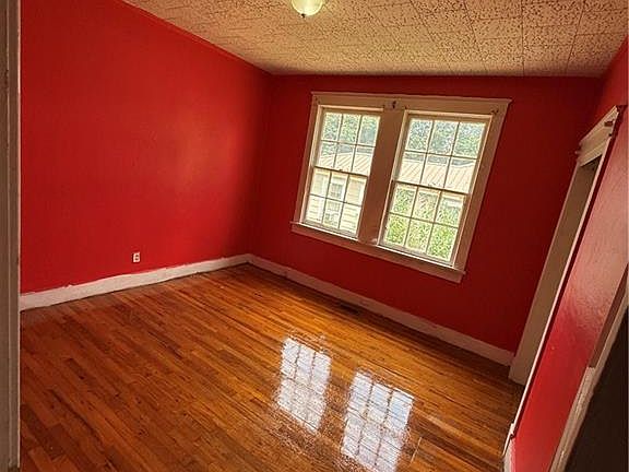 3rd image of 308 S 11th Ave