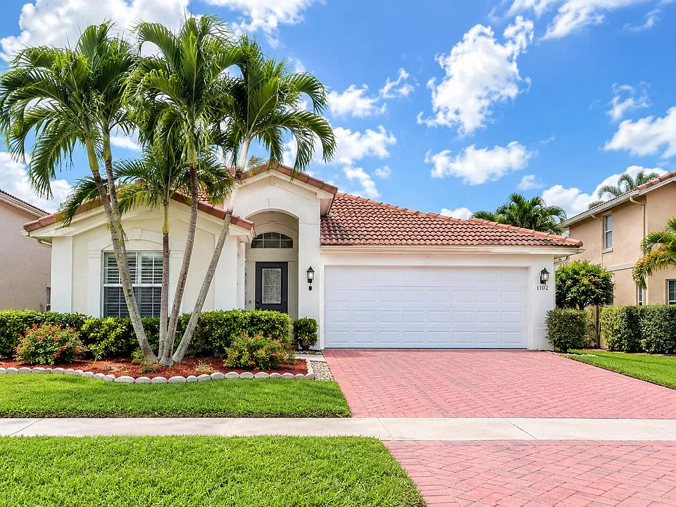 3694 Miramontes Cir