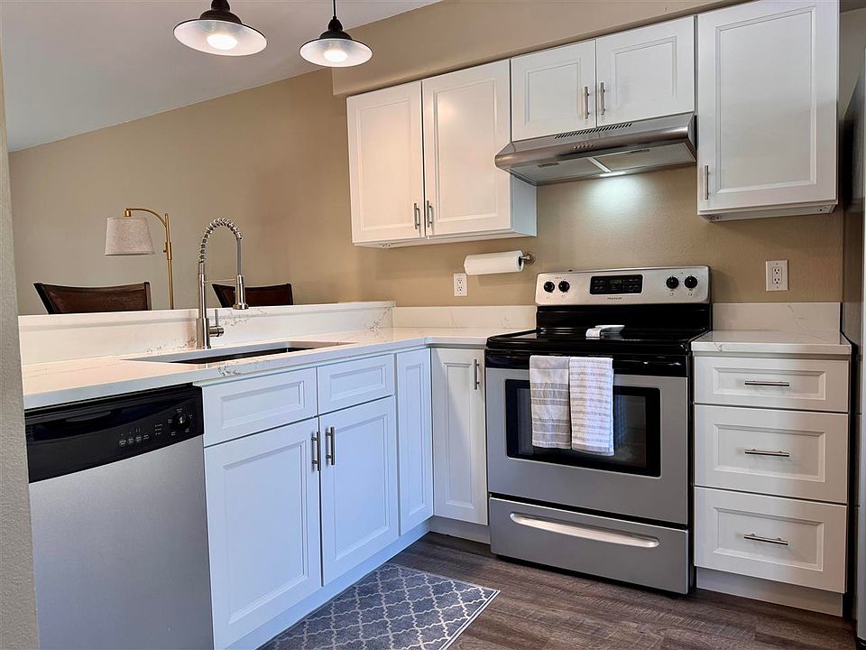 1st image of 480 Samoa Dr