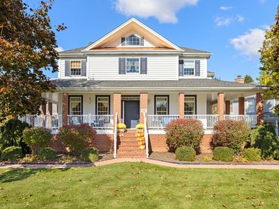 1 Calais Ct, Oakwood Hills, IL, 60013