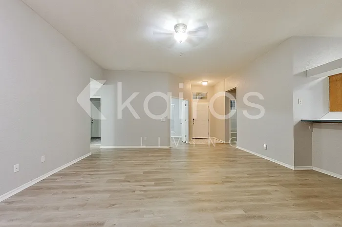 408 Coalbrook Dr — Photo 3