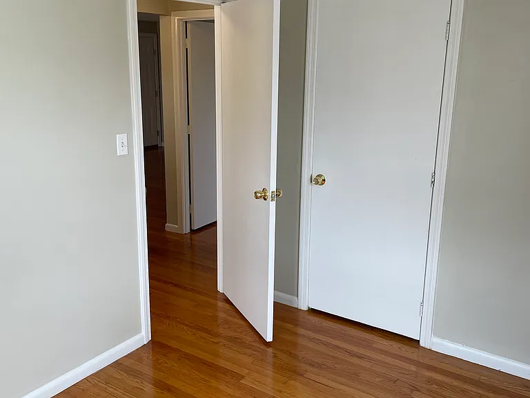 255 Nesmith St #10 — Photo 9
