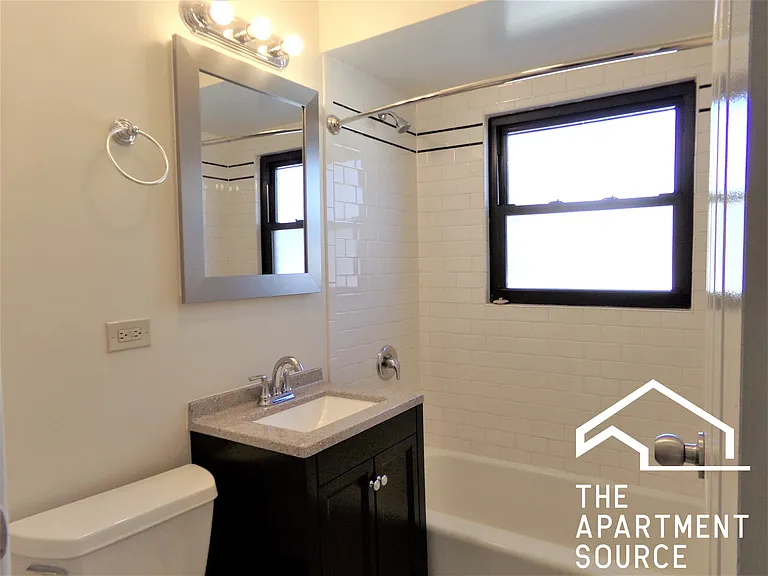 1644 W Sherwin Ave #2C — Photo 8