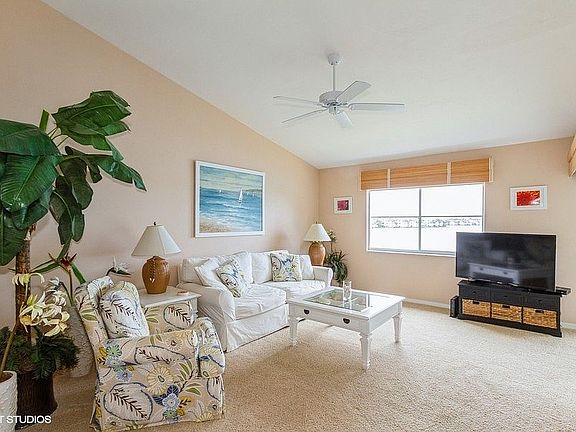 3rd image of 2885 Citrus Lake Dr APT 305