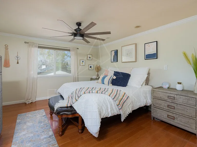 4325 Mendocino Ln — Photo 29