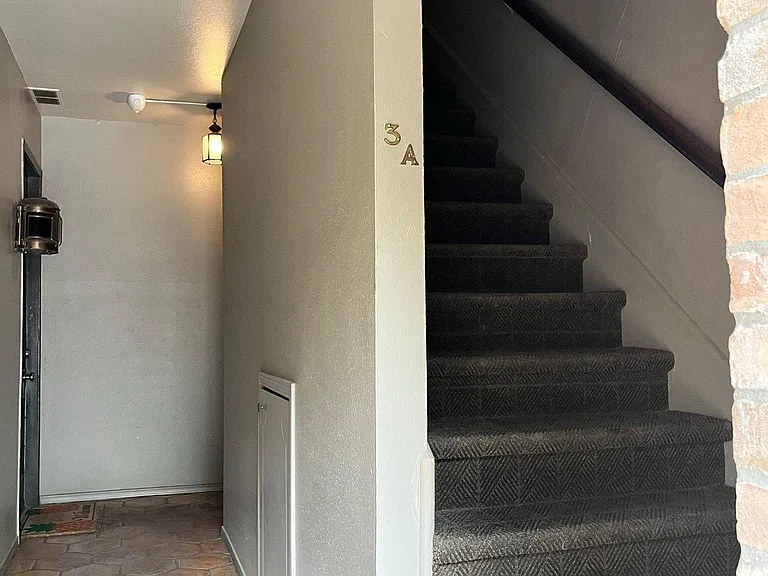 7707 Broadway St #3A — Photo 2