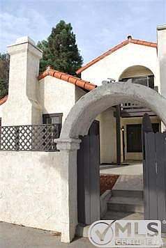 1st image of 13 Mission Plaza Dr #12