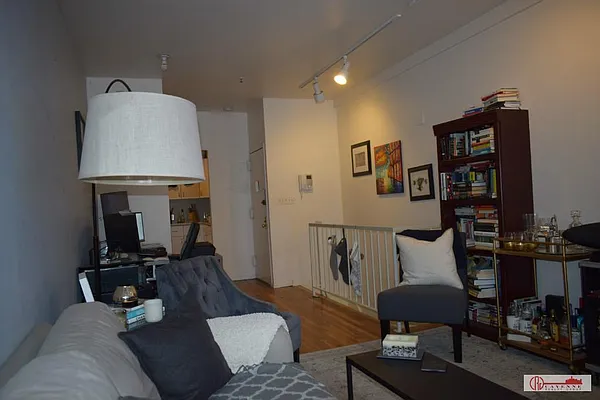 Rented by Cayenne Realty Group | media 31