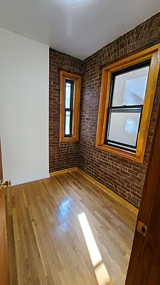 Rented by United Realty Equities | media 15