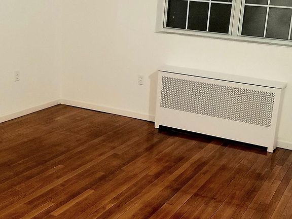 2nd image of 13520 78th Ave #14