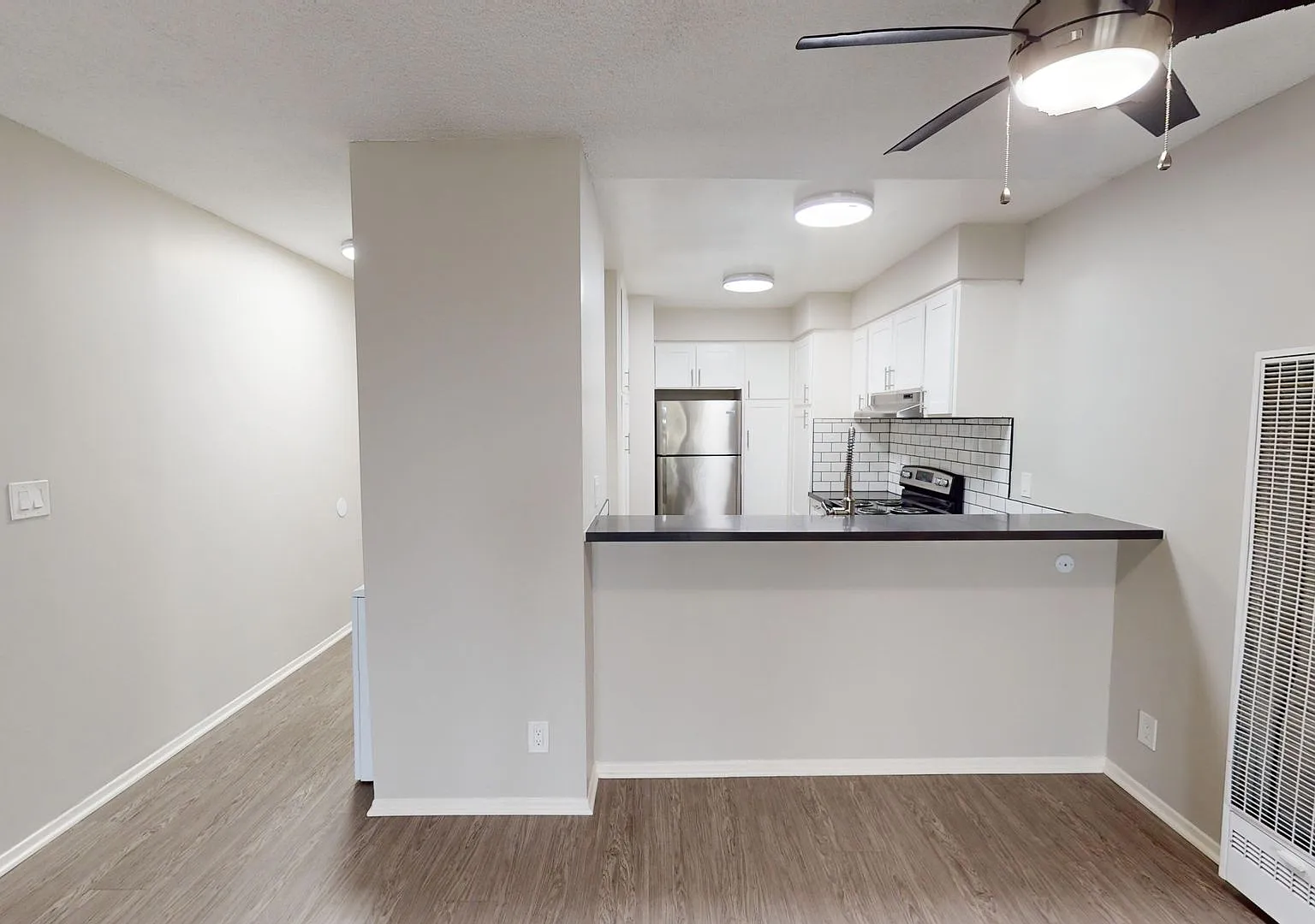 950 South St — Photo 4