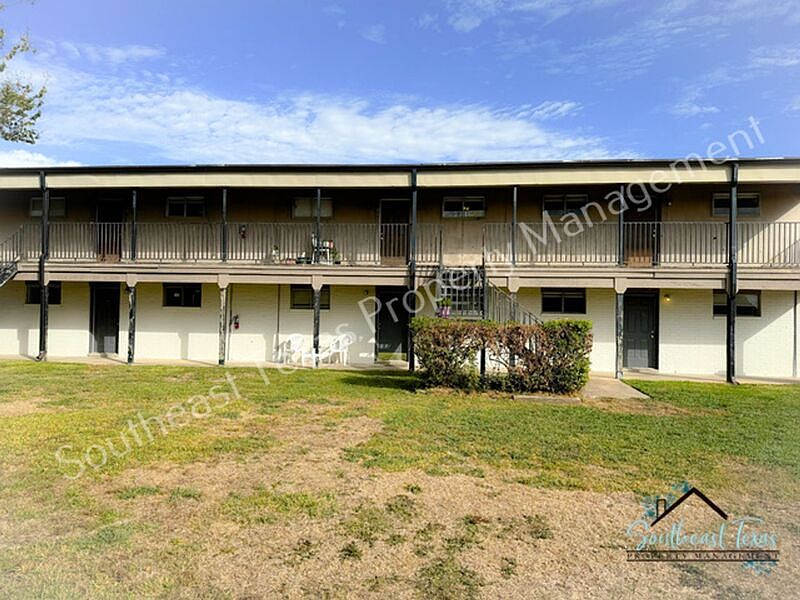 1st image of 2150 Merriman St #2