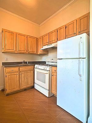 5th image of 612 W 137th St APT 57