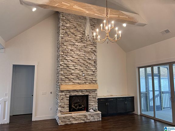 4th image of 1113 Glen Manor Dr