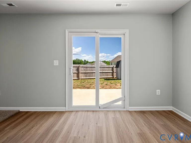 2854 Meadow View Blvd — Photo 32