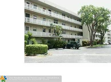 2nd image of 105 Royal Park Dr APT 1B