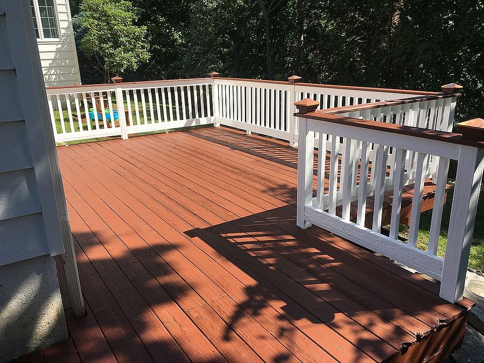 2nd image of 3 Bruce Ln
