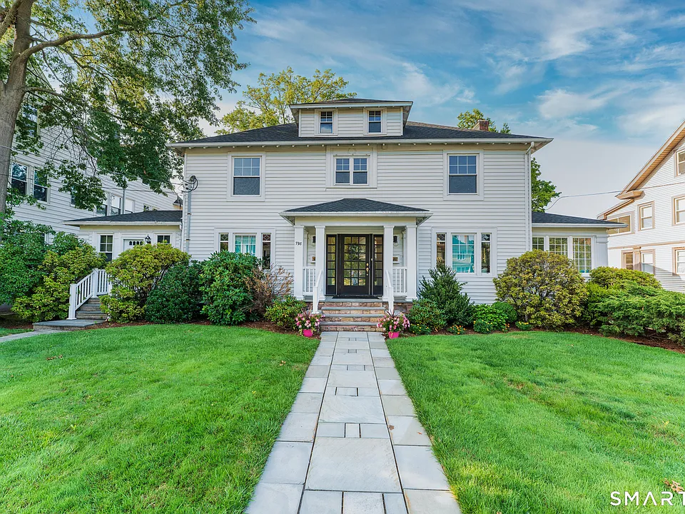 798 Farmington Ave #2