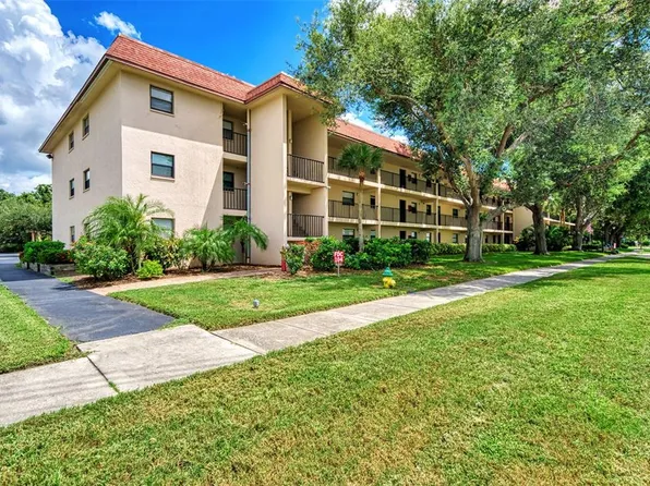 104 CAPRI ISLES BOULEVARD #111, VENICE, FL 34292