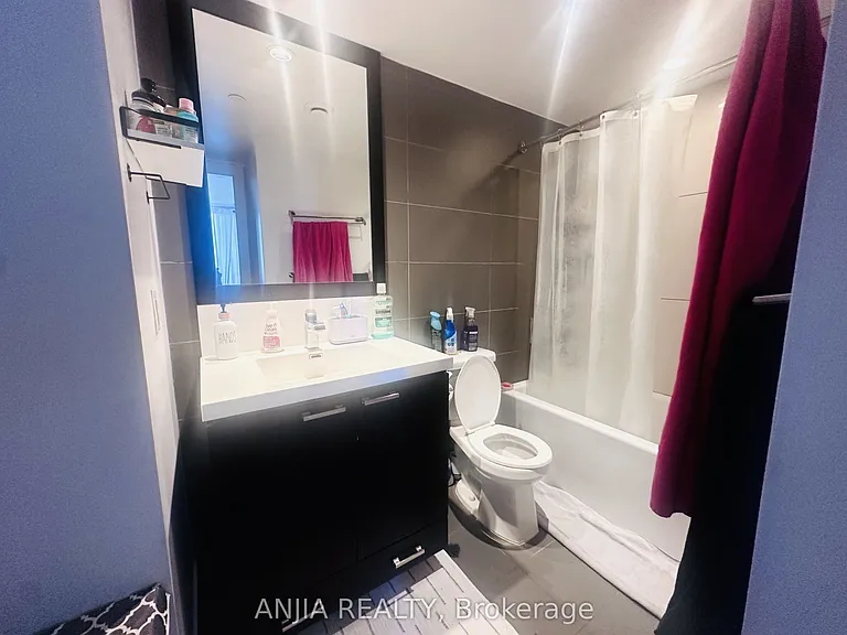 120 Harrison Garden Blvd #830 — Photo 10