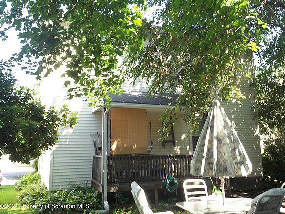 3rd image of 66 Regent St