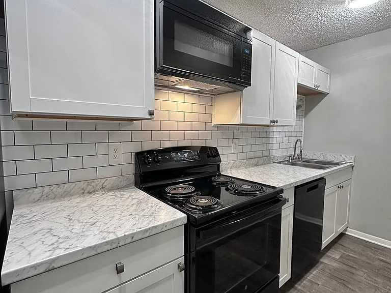 The Hammond Apartments — Photo 64