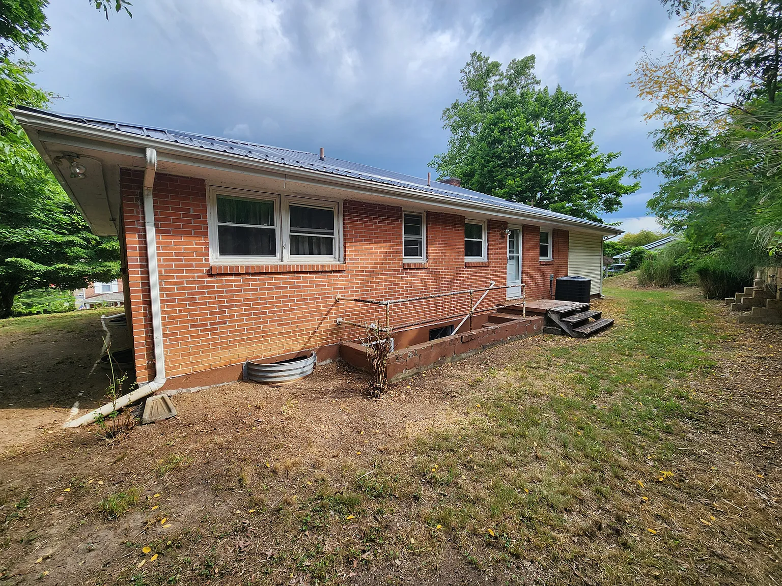 3 bed, 1630 sqft, $1,850 — Photo 3