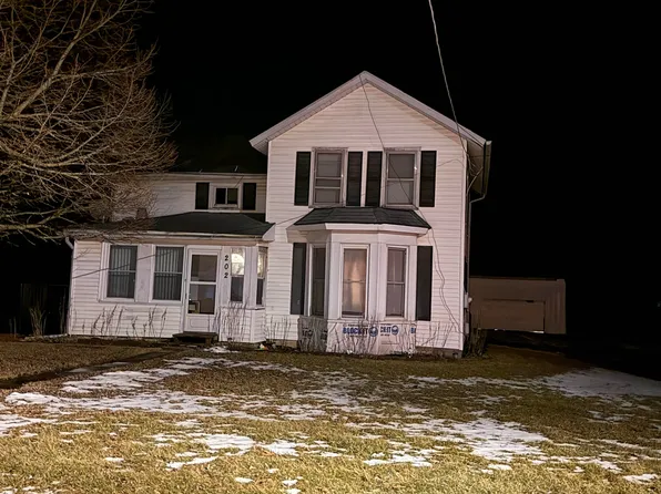202 S Walnut St, Shannon, IL 61078