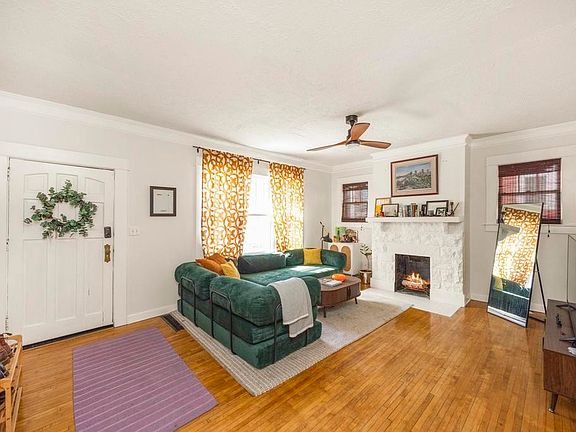 4th image of 1011 Calvert St
