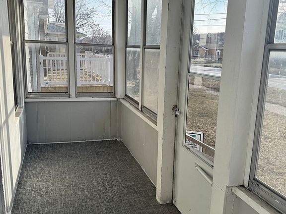 3rd image of 539 15th Ave