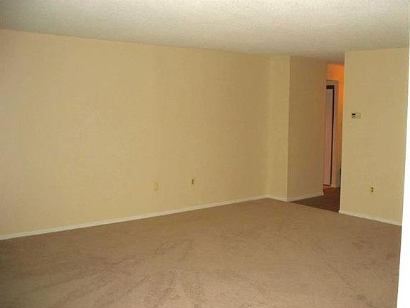 2nd image of 15101 Interlachen Dr #1-518