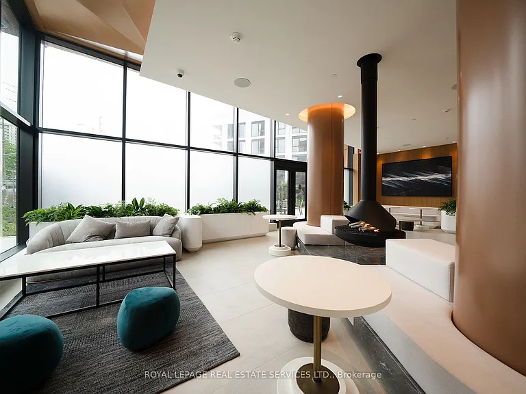 60 Central Park Dr #1207 — Photo 28