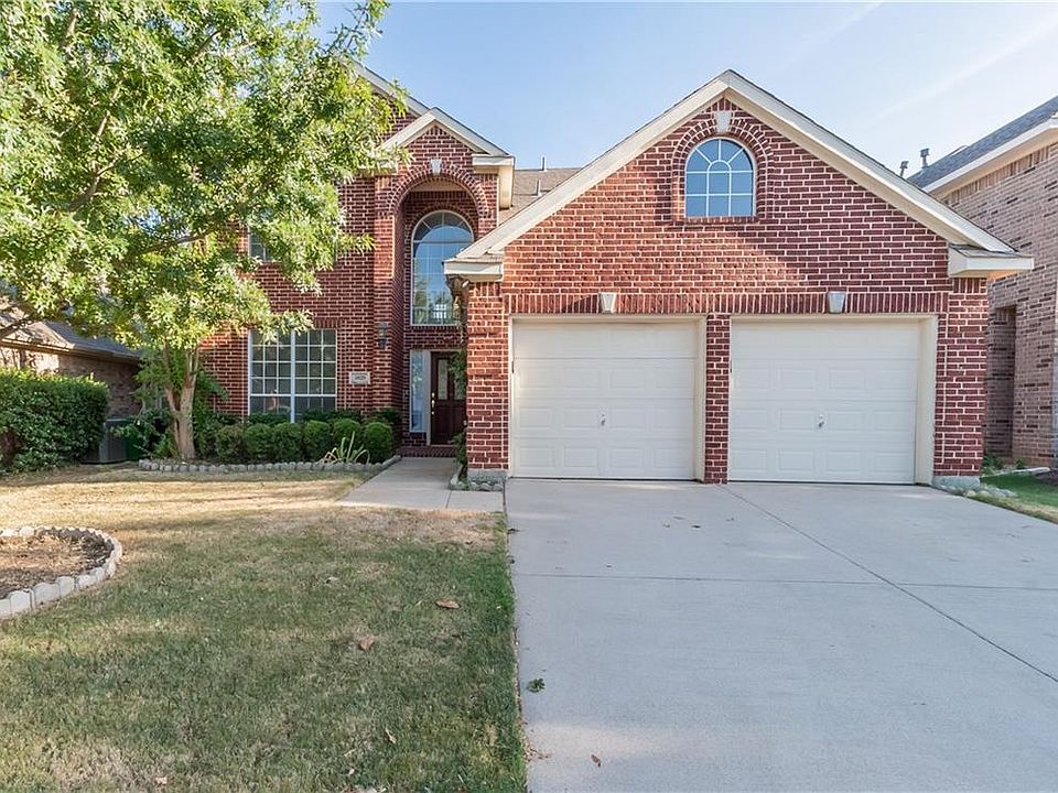 1st image of 3829 Birchmont Dr